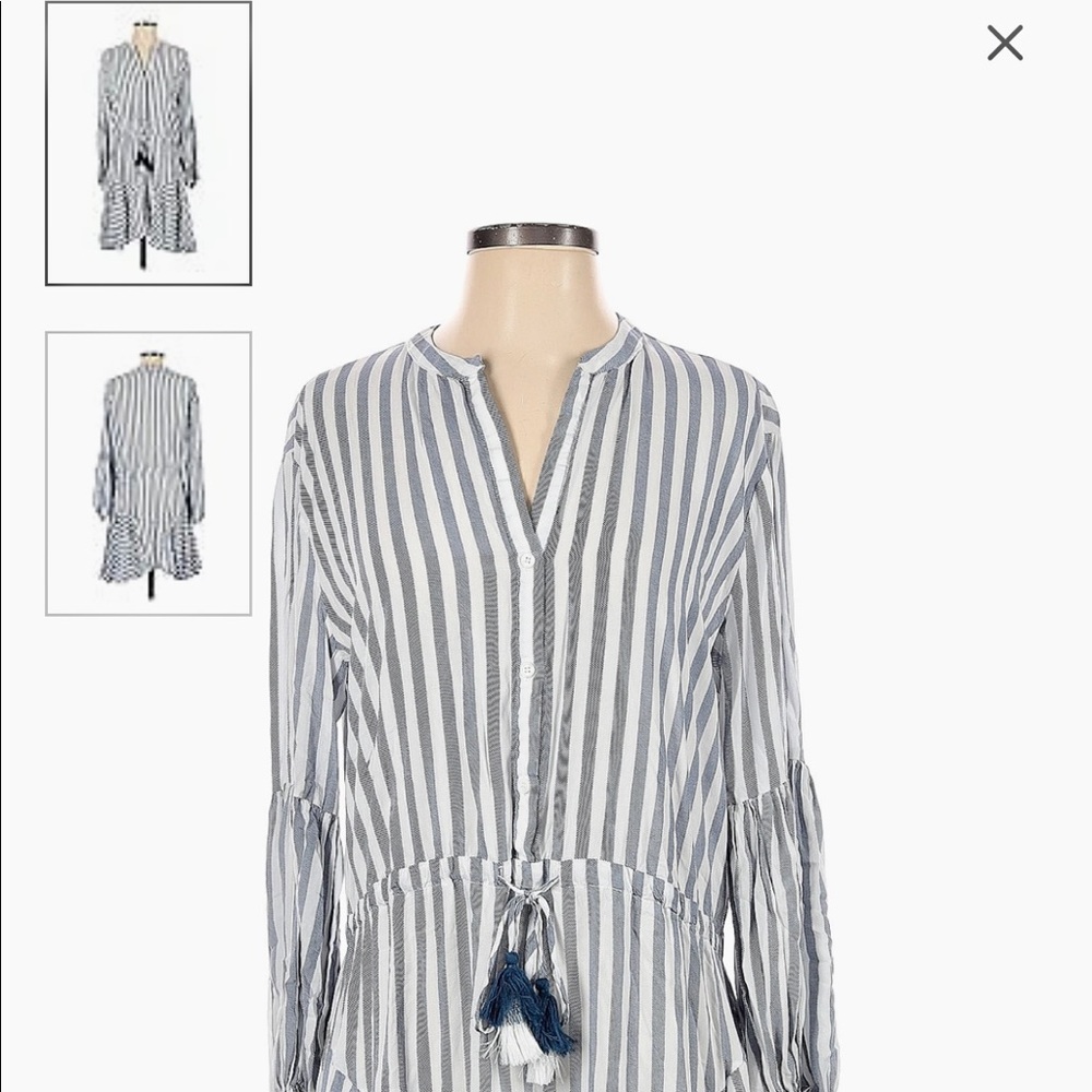 Aakaa casual dress.